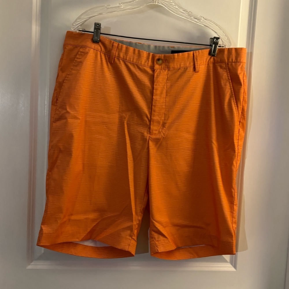 Men's Greg Norman Orange Performance Shorts Sz 38